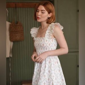 Hill House Home Ellie Nap Dress Butterfly Trellis Cotton Poplin white floral 1S